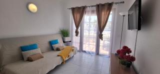 Alby House Pool View - 1