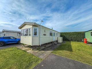 Great 6 Berth Caravan For Hire At Southview Holiday Park Ref 33006M - Skegness - 0