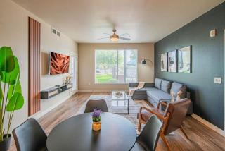 Chic 2BD Pool Gym Parking WD Sleeps8 - Tempe - 5