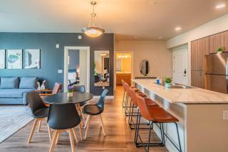 Chic 2BD Pool Gym Parking WD Sleeps8 - Tempe - 2