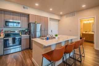 Sleek2BDPool Gym Parking WD Sleeps8 - Tempe - 8