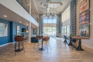 Sleek2BDPool Gym Parking WD Sleeps8 - Tempe - 8