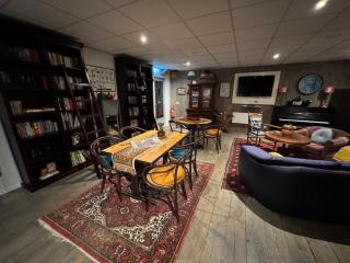 B&B Stations Koffiehuis - Molkwerum - 9