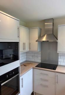 Flaxman Avenue - Lovely 4 bed home, 5 mins drive to York City Centre, Free superfast Wi-fi, Free on-street parking - York - 8