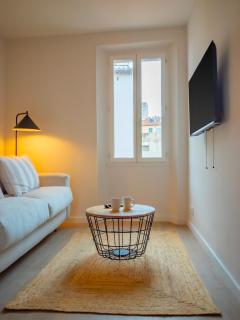 #302-Heart of Vieil Antibes - Place Nationale-High-End Newly Renovated & Furnished Appartment - Antibes - 1