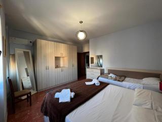 Hotel Bujtina Shqiptare - Tirana - 0