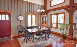 Chasing Sunsets: A Cozy 2-Bedroom Cabin in Smoky Mts with Stunning Mountain Views. - Whittier - 6