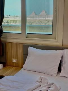 Pyramids Luxury Hotel - 2