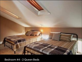 20Percent OFF Spacious 6BR Loft Style with Pool Table, Sleeps 16 in Comfort - 6