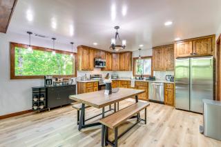 4 Mi to Dtwn Ellijay Cabin with Pool and River Access - Ellijay - 4