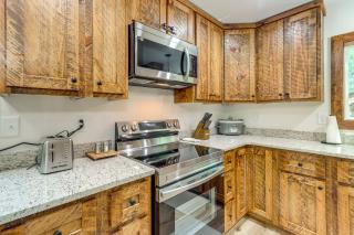 4 Mi to Dtwn Ellijay Cabin with Pool and River Access - Ellijay - 3