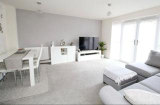Walk to Liverpool Airport - Luxury Stay with EV Charge - Fast WiFi - Liverpool - 6
