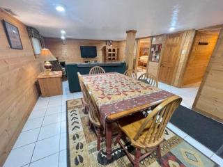 Meadowbrook, a spacious 3-bedroom cabin in Bryson City, NC, perfect for up to 8 guests. - Bryson City - 5