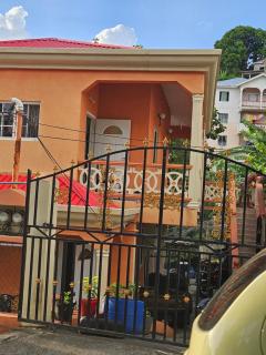 LJ Apartment - Kingstown - 5