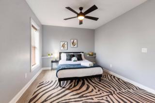 Luxury Chefs Kitchen - OSU/Short North - Sleeps 10 - Columbus - 8