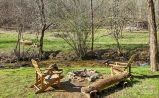 Fox Creek Cabin 1: Creekside Cabin in the Smoky Mountains - 5