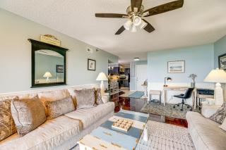 N Topsail Beach Oceanfront Condo with Pool! - North Topsail Beach - 6