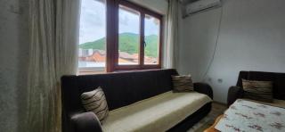 Lovely 1 bedroom within walking distance, views - Peje - 4