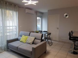 Duplex cosy - 3 chambres avec garage, balcon et clim - 6