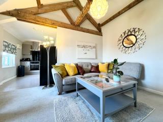 The Penthouse Apartment - 1 King Bed Sleeps 2 - Ulverston - 4