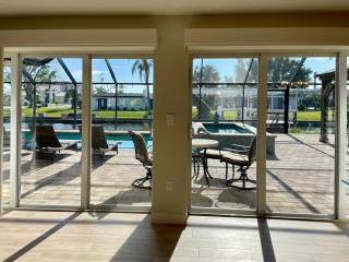 Vietnam-Inspired Cape Villa - Cape Coral - 2