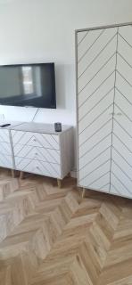 Langley One Bedroom Flat - 6