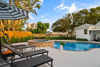 Poolside Getaway, Walk To Dt Coastal Beach - 4