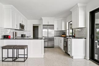 Private Pool Retreat, Tranquil Near Dt & Beach - 5