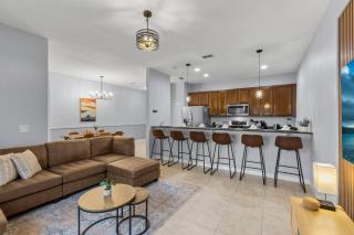 Charming Family Retreat W Pool & Bbq Near Disney - 4