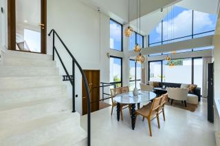 New build Villa Golden Pearl in Pererenan, Bali - Volcano view & pool - Dalung - 4