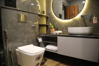 Luxurious Homestay Retreat - 9