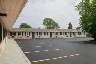 Boulevard Inn - Amherst - 4