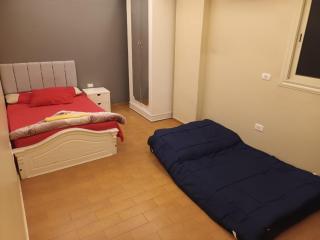 3 Bedrooms Apartment Near Malls & Shops in Nasr City - Il Cairo - 5