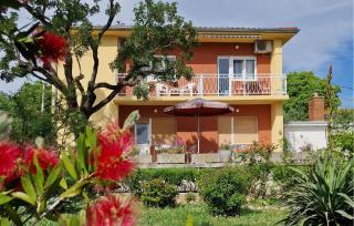 Nice Apartment In Novi Vinodolski - Novi Vinodolski - 0