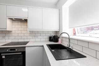 Waterfront 2 Bed Apartment - Free Parking & Wi-Fi - Penwortham - 7