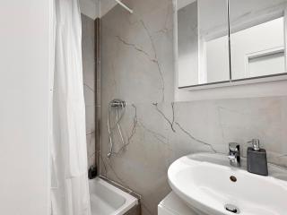 Modern Living I 2 Min to U3 Metro Line I Fast Wifi - Viena - 1