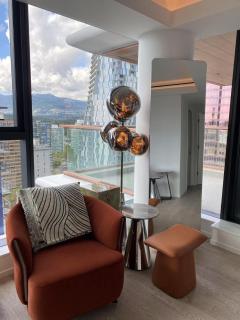 Brand New Modern 2 BR Condo in Heart of Downtown Vancouver - Vancouver - 9