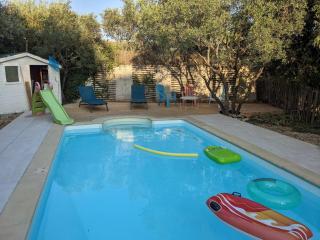 Spacieuse villa avec piscine et climatisation - Caveirac - 0