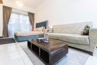 Bright Studio Crystal Residence JVC - 9