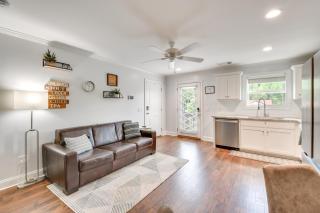 < 1 Mi to Tubing: Sleek Condo in Downtown Helen - 7