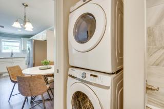 1 Block to Main St and River Downtown Helen Condo - 9
