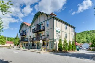 1 Block to Main St & River: Downtown Helen Condo - 8