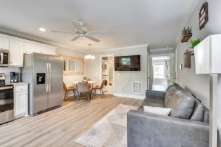 Walk to Main St and River Downtown Helen Condo - Helen - 5