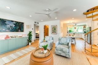 Walk to Gulf Luxe Luau-Themed Gem in Holmes Beach - Holmes Beach - 5
