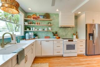 Walk to Gulf Luxe Luau-Themed Gem in Holmes Beach - 2