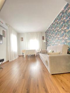 Cozy Central Apartment with Patio - Firenze - 9