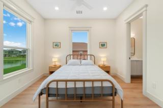 Puesta Del Sol 4BR Beach Retreat Decks Ocean Views and Outdoor Bar - Crystal Beach - 8