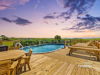 Luxury Beachfront Escape 2 Homes, Pools & Hot Tubs - 3