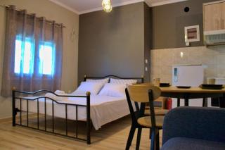 100m from Beach-Cozy Studio with Patio - Platamonas - 0