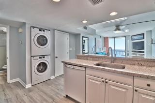 Oceanfront Waterpointe 1 Unit 1002 Sleeps 3 Balcony Pools Free Parking - North Myrtle Beach - 4